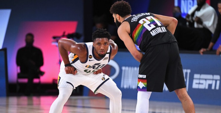 经常性收入 经常性收入